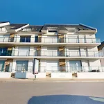 Le Balcon Du Port